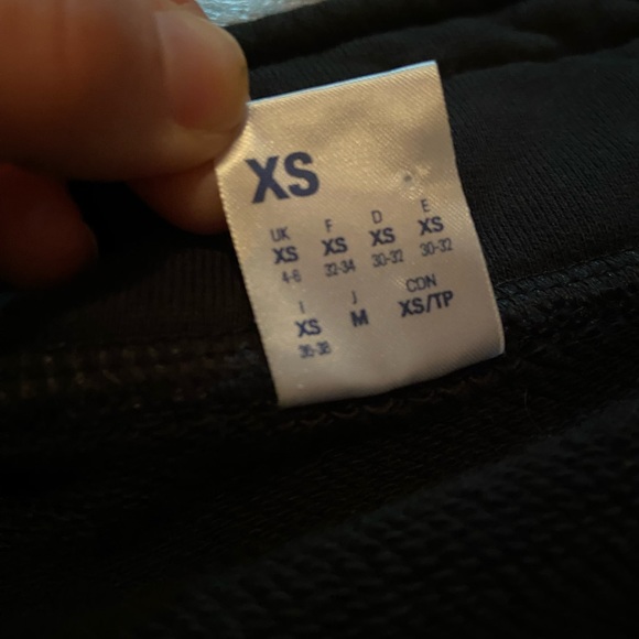 reebok sweat shirt - Picture 2 of 4